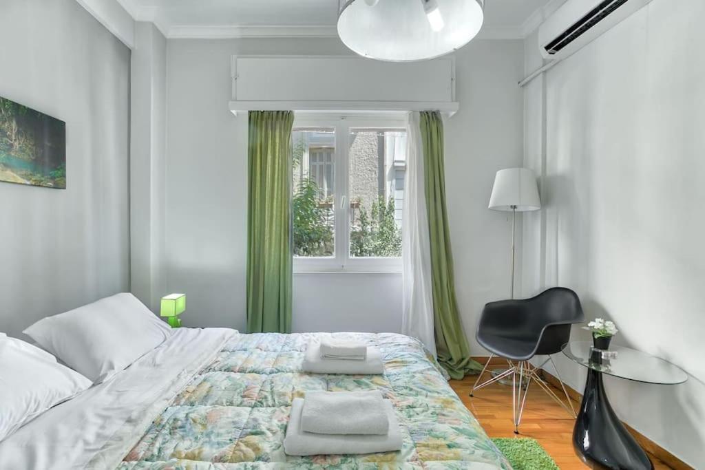 2Bdr Olympianzeus Apt With Netflix Atenas Exterior foto