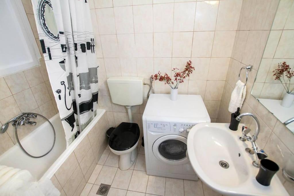 2Bdr Olympianzeus Apt With Netflix Atenas Exterior foto