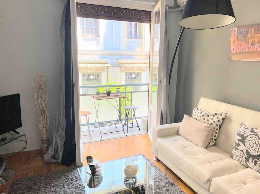 2Bdr Olympianzeus Apt With Netflix Atenas Exterior foto